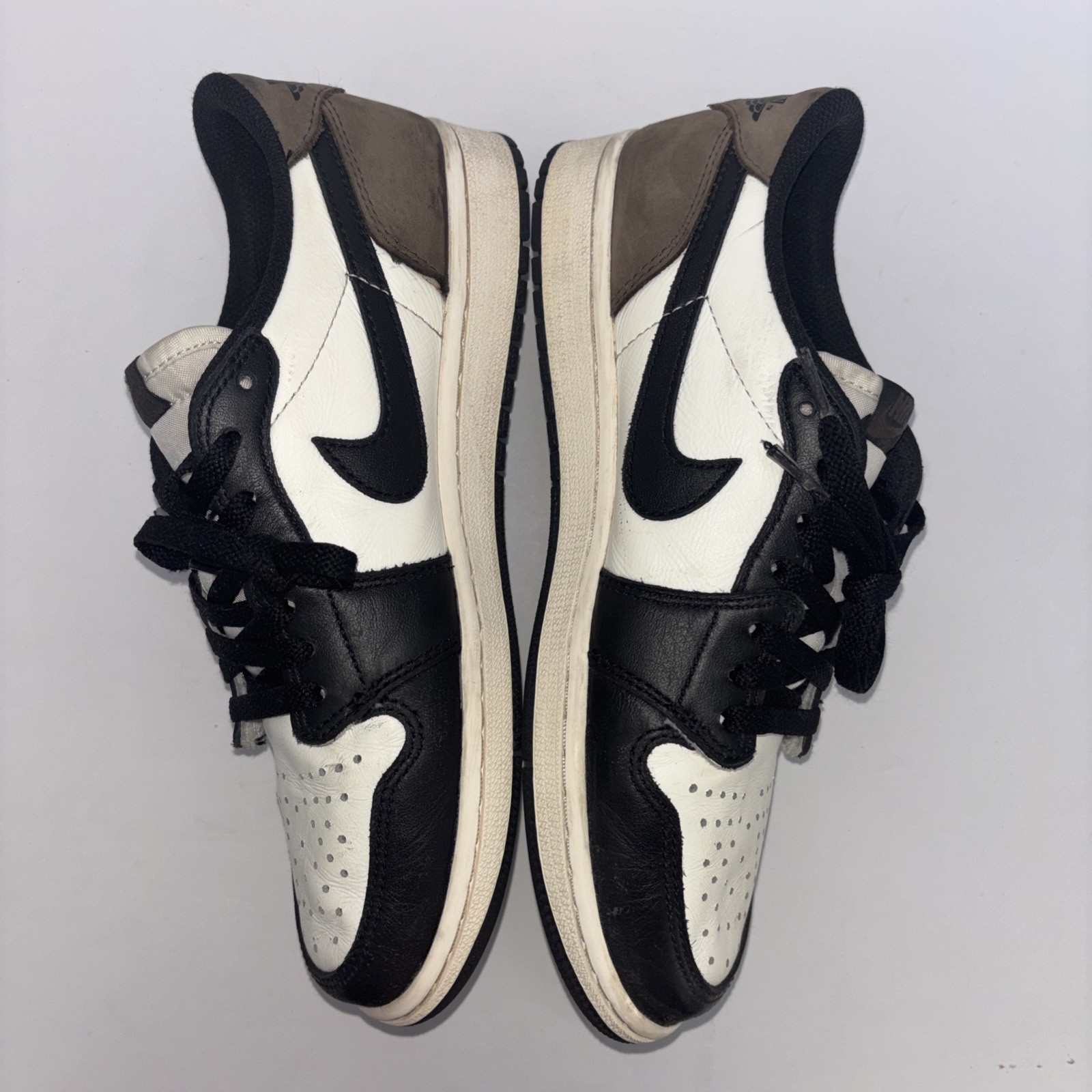 size 8 air jordan 1 retro og low mocha size 8 air jordan 1 retro og low mocha
