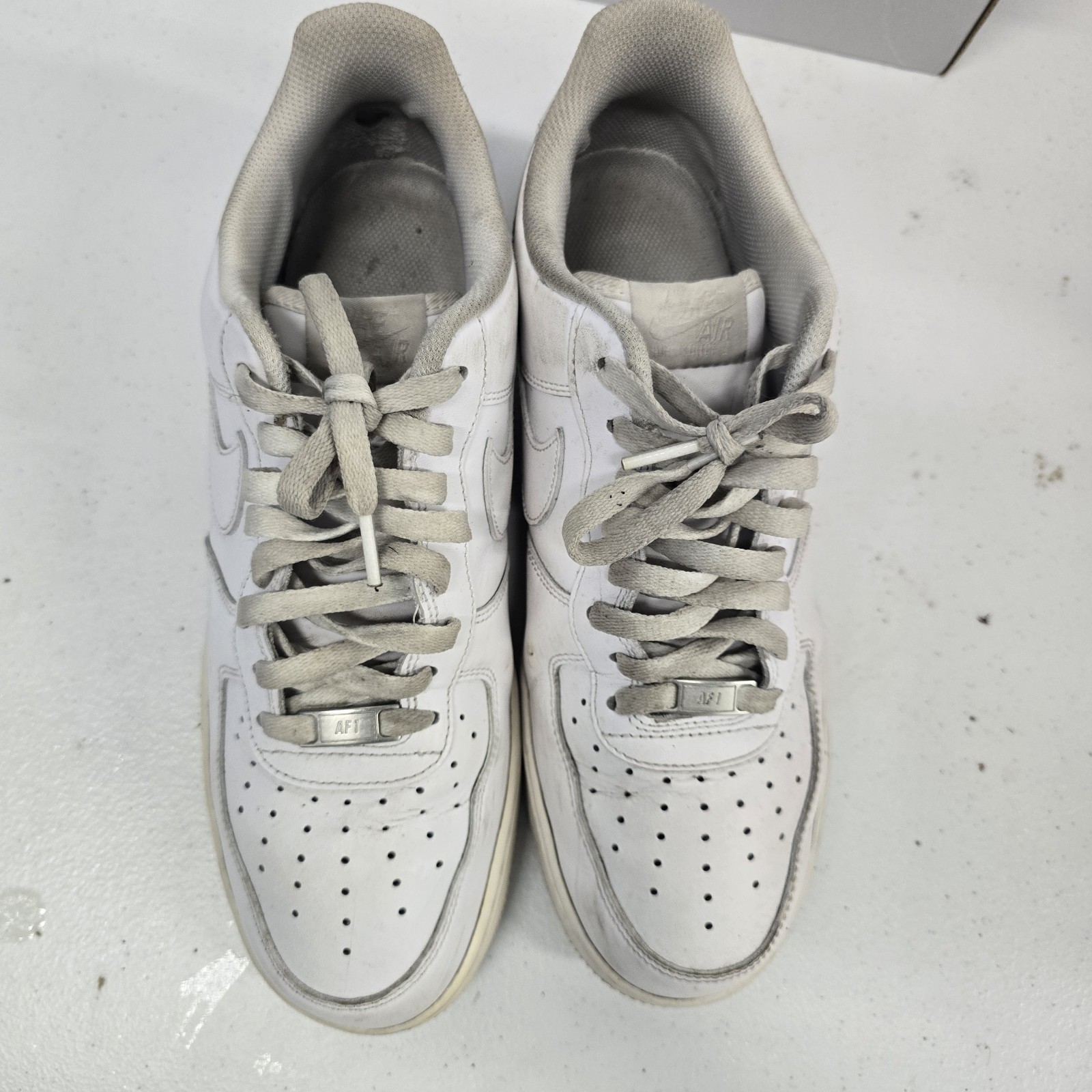 nike air force 1 low top men's size 11 leather sneakers triple white cw2288 111 nike air force 1 low top men's size 11 leather sneakers triple white cw2288 111