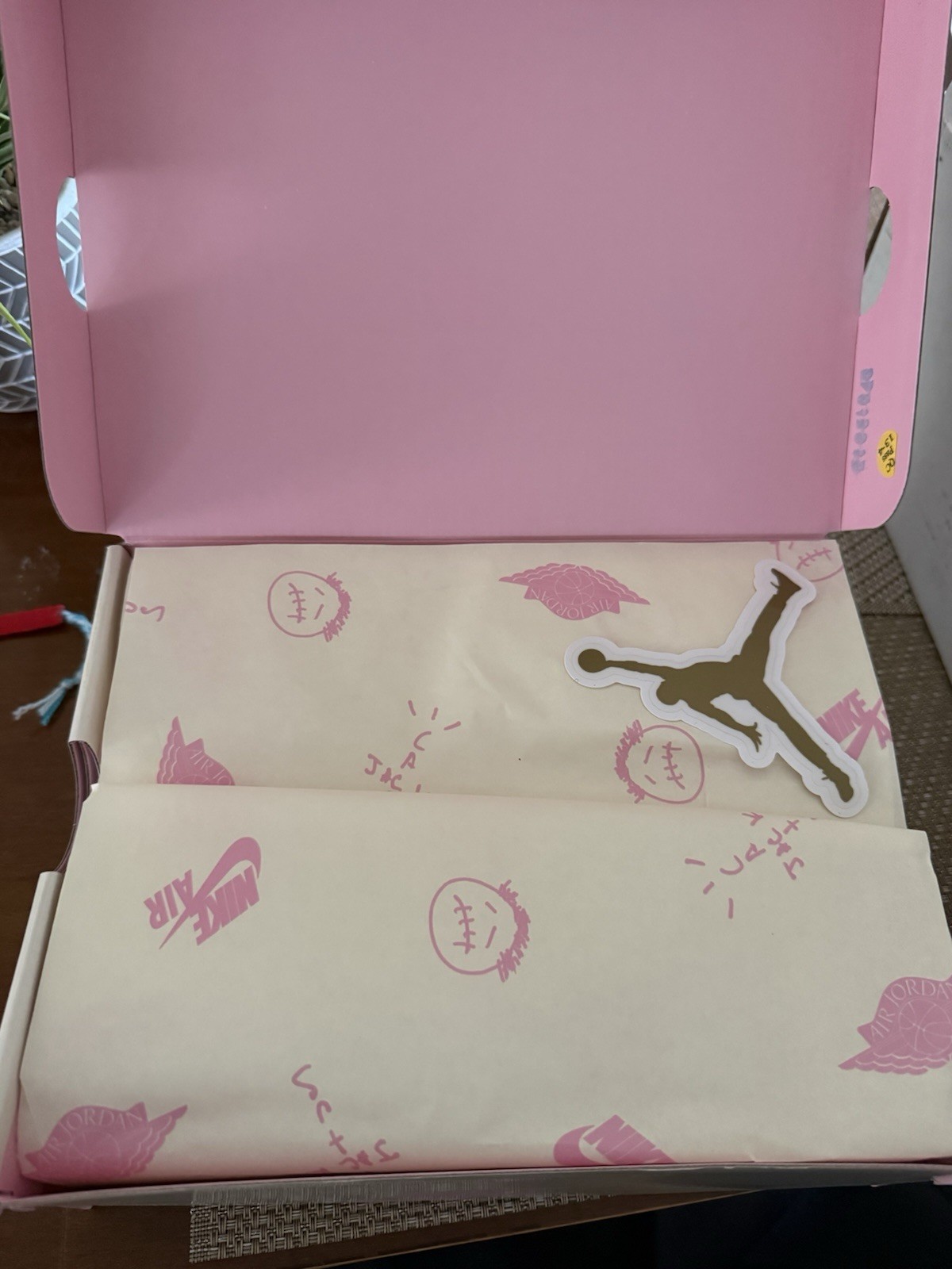travis scott x air jordan 1 og sp low sail shy pink travis scott x air jordan 1 og sp low sail shy pink