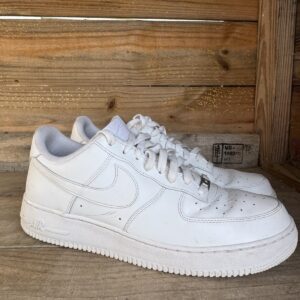 nike mens air force 1 ‘07 triple white low top sneakers (cw2288 111) size 12