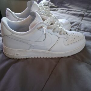 nike air force 1 '07 triple white men's sneakers white cw2288 111 size 12