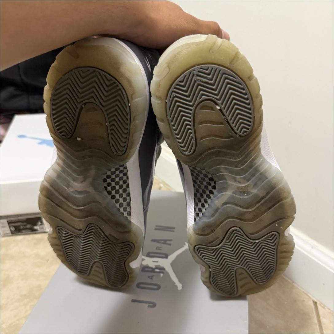 jordan air jordan 11 retro high cool grey 2021 ct8012 005 gray/white jordan air jordan 11 retro high cool grey 2021 ct8012 005 gray/white