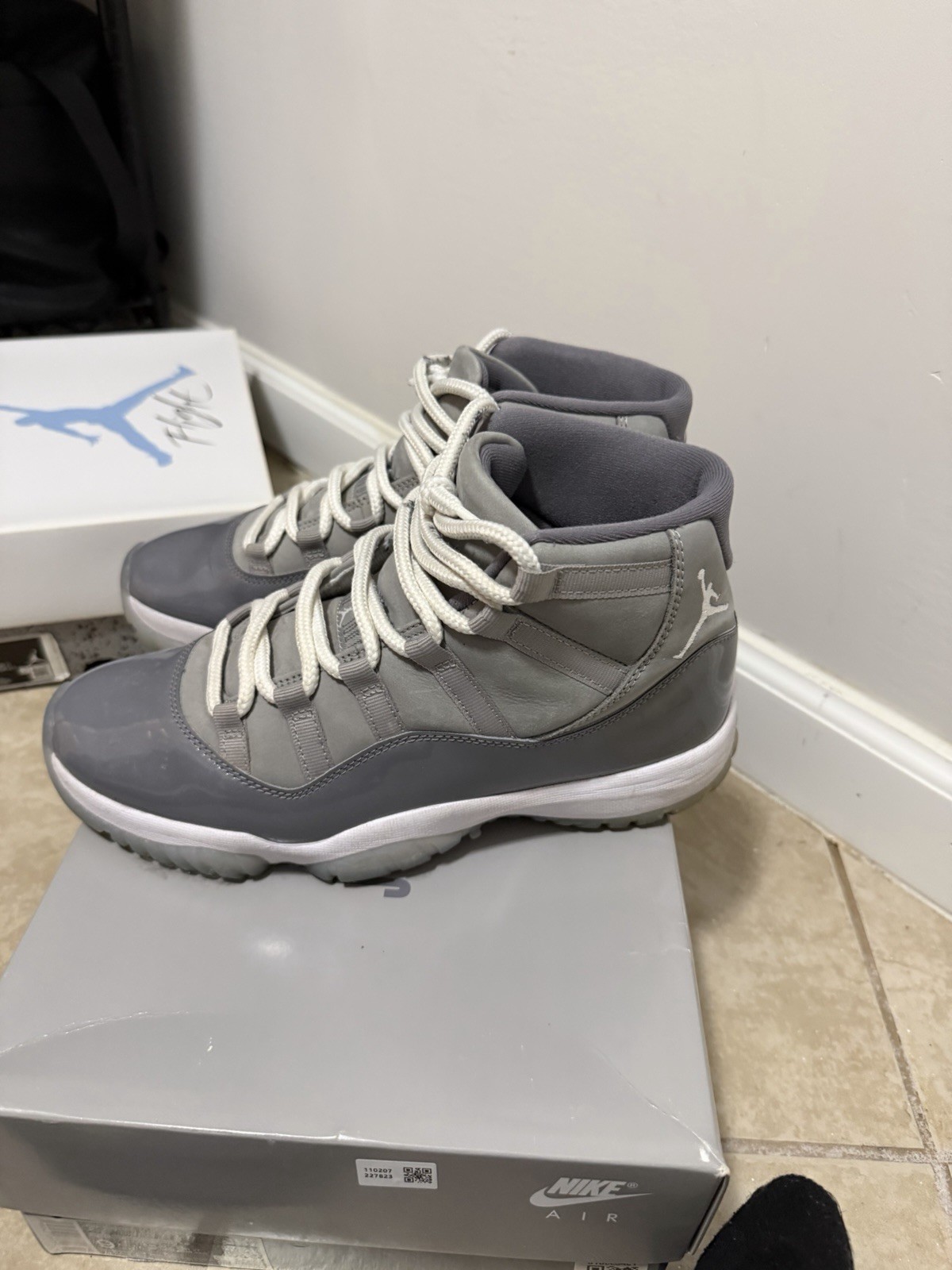 jordan air jordan 11 retro high cool grey 2021 ct8012 005 gray/white jordan air jordan 11 retro high cool grey 2021 ct8012 005 gray/white