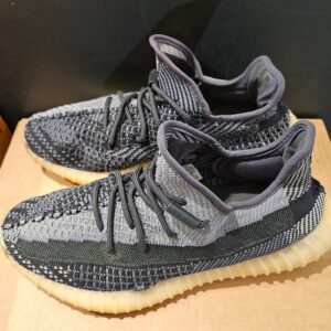 adidas yeezy boost 350 v2 carbon mens size 10.5 fz5000 sneakers black gray
