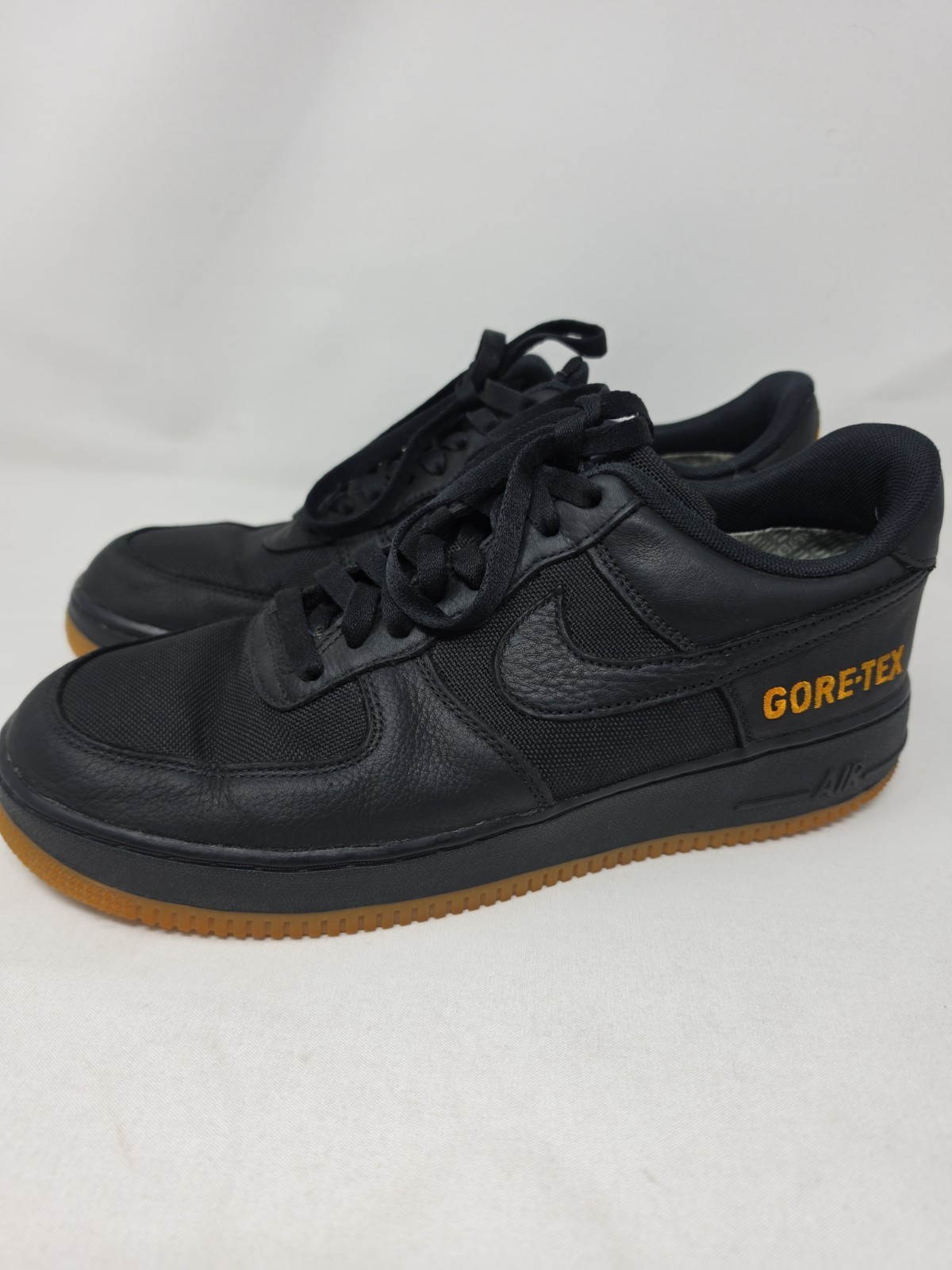 nike air force 1 gore tex gtx low black 10 mens pre owned good condition nike air force 1 gore tex gtx low black 10 mens pre owned good condition