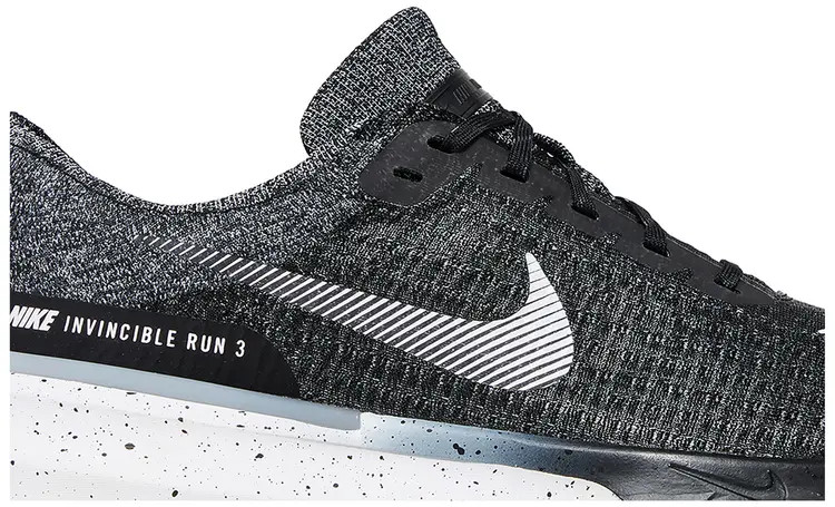nike zoomx invincible run flyknit 3 oreo dr2615 002 men size nike zoomx invincible run flyknit 3 oreo dr2615 002 men size