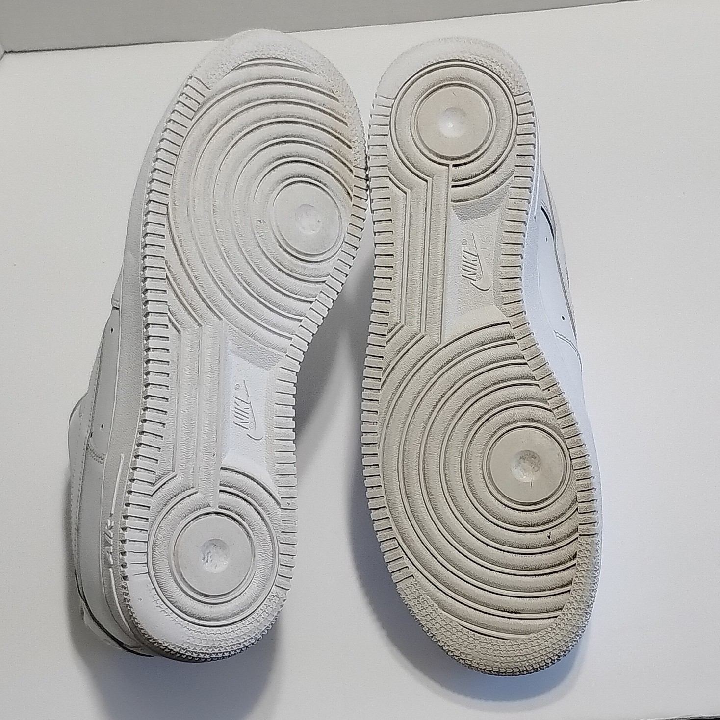nike air force 1 '07 low triple white 2020 men's athletic sneakers cw2288 111 nike air force 1 '07 low triple white 2020 men's athletic sneakers cw2288 111