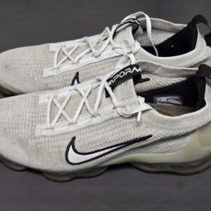 nike air vapormax 2021 flyknit sneakers gray/white/black dh4084 100 size 12