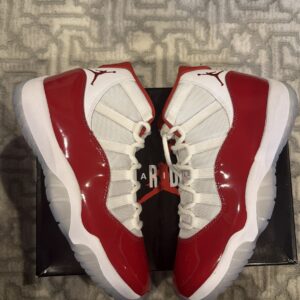 air jordan 11 cherry men's sneakers size 10.5 ct8012 116
