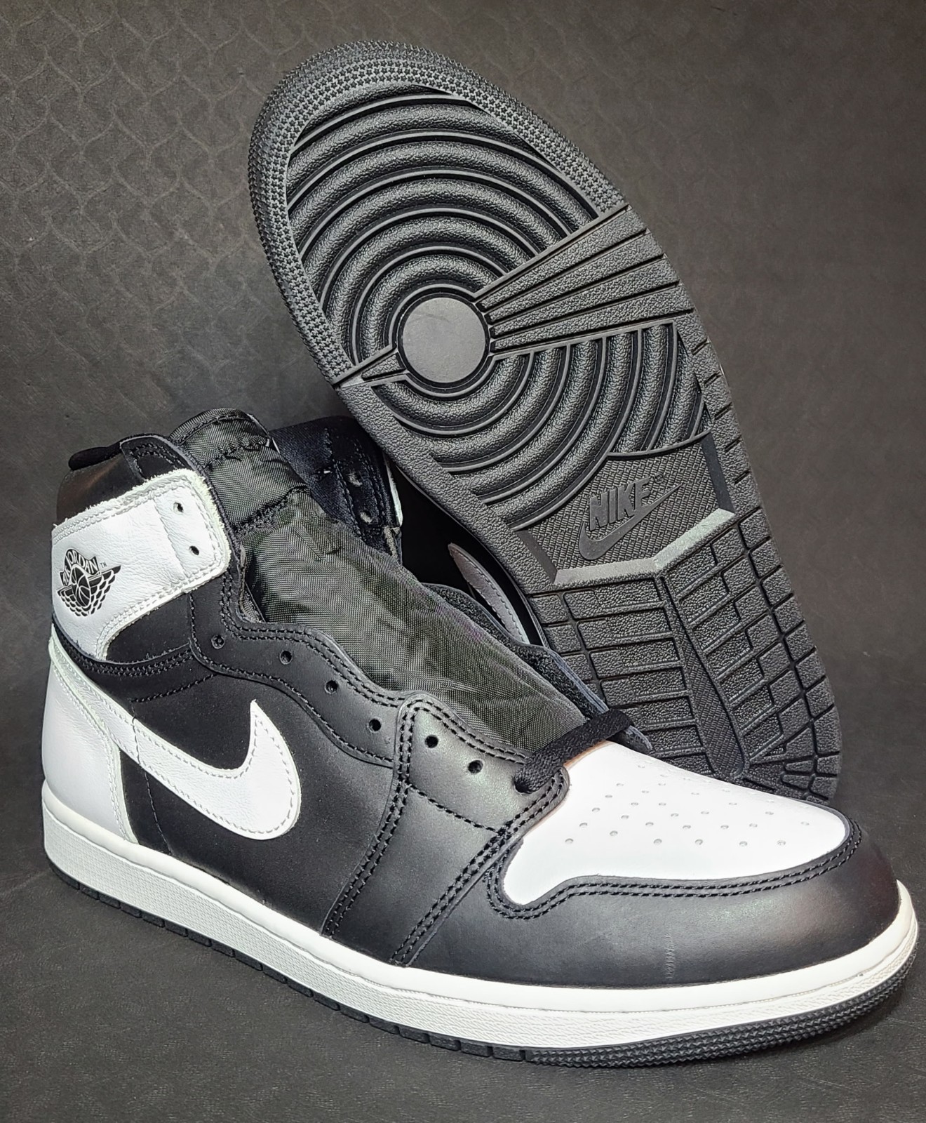 jordan air jordan 1 retro high og dz5485 010 black/white men's sneaker jordan air jordan 1 retro high og dz5485 010 black/white men's sneaker