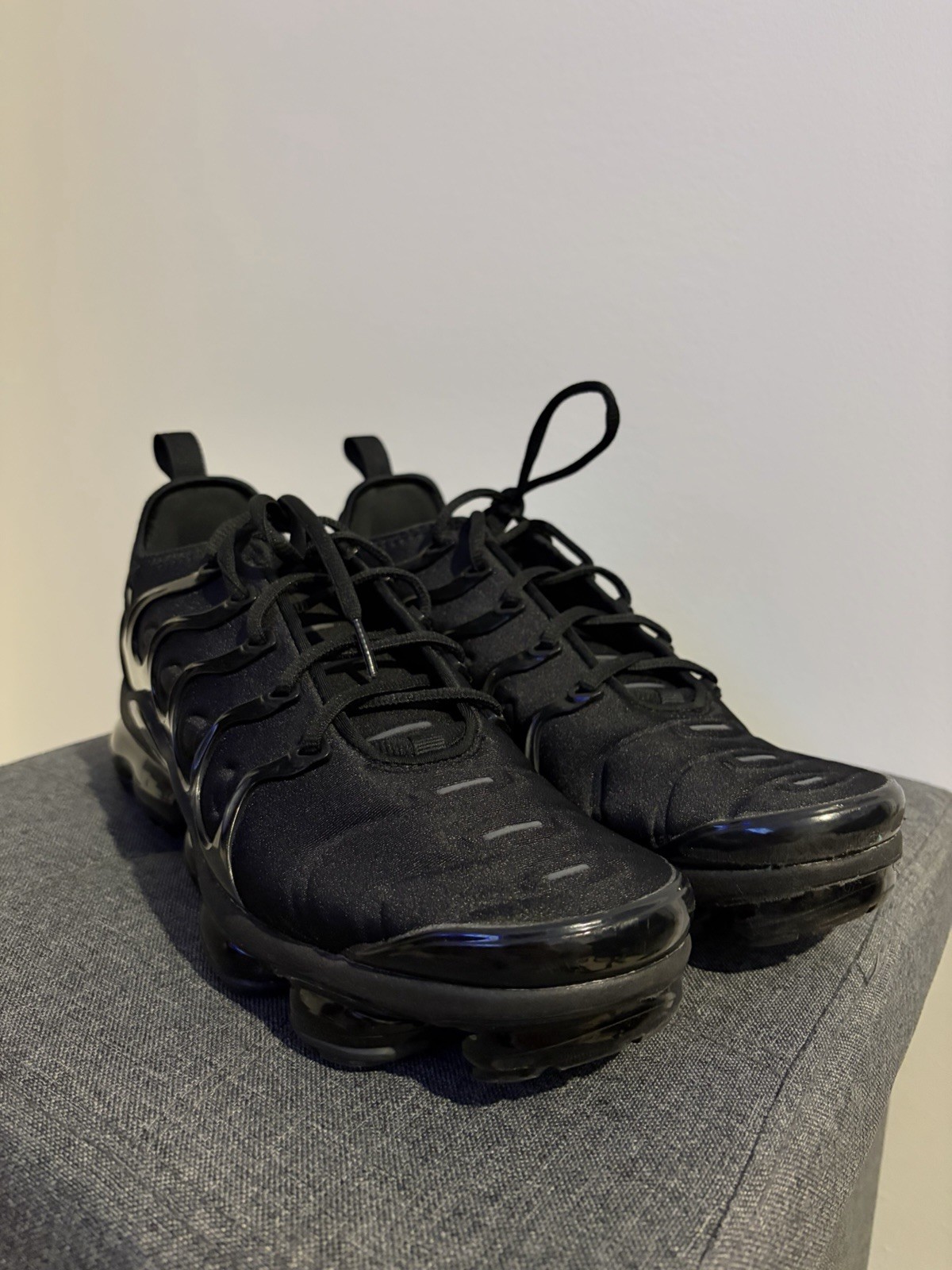 nike air vapormax plus triple black low top lace up men's sneakers 924453 004 nike air vapormax plus triple black low top lace up men's sneakers 924453 004