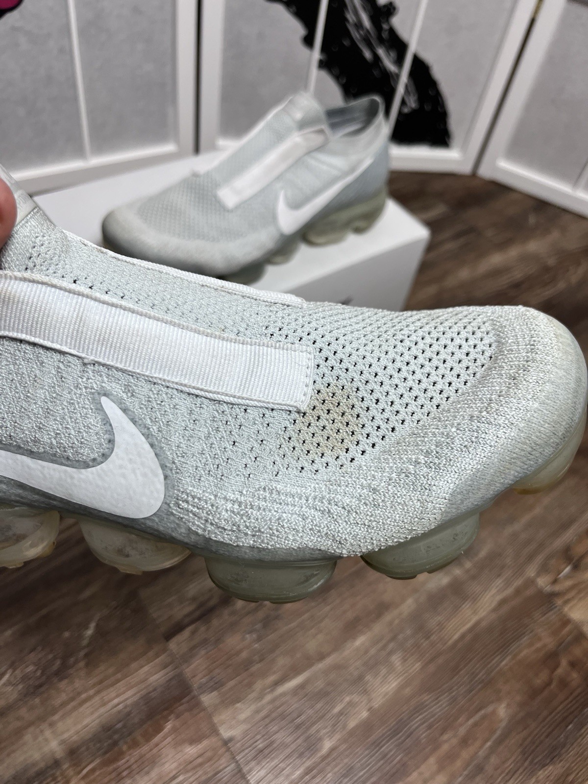 nike air vapormax se men's low top flyknit slip on sneakers platinum/white nike air vapormax se men's low top flyknit slip on sneakers platinum/white