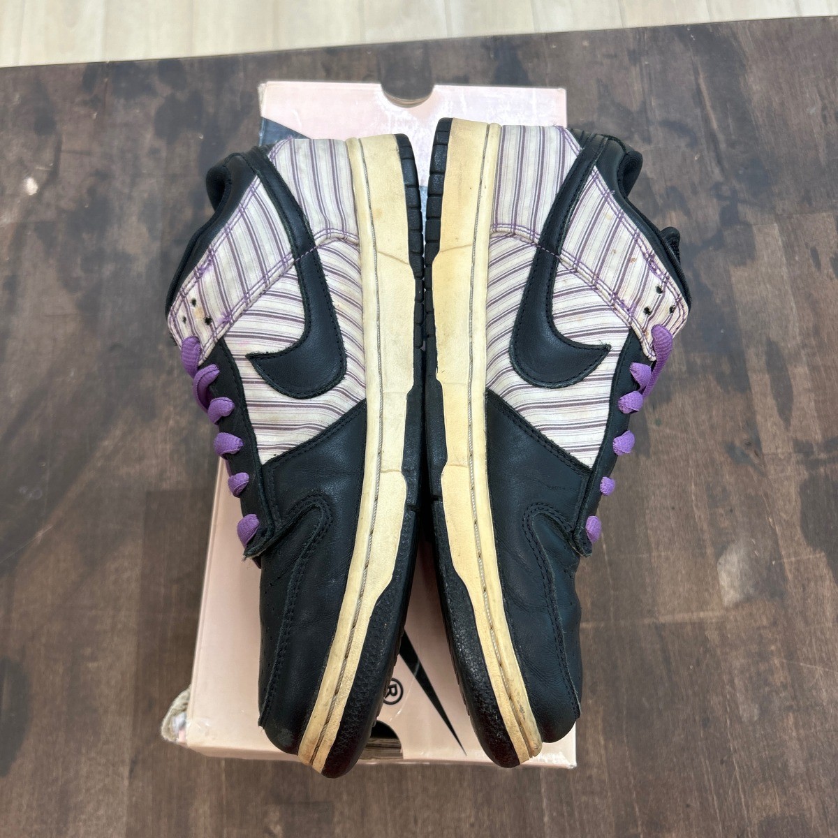 nike sb dunk low avenger purple (pre owned) 304292 101 size 10 nike sb dunk low avenger purple (pre owned) 304292 101 size 10