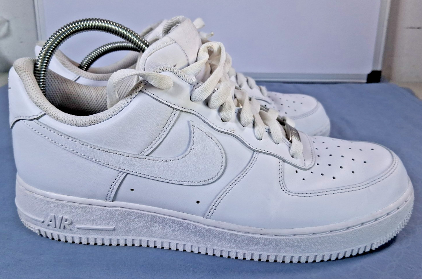 nike air force 1 07 triple white low mens size 10.5 shoes sneakers cw2288 111 af nike air force 1 07 triple white low mens size 10.5 shoes sneakers cw2288 111 af