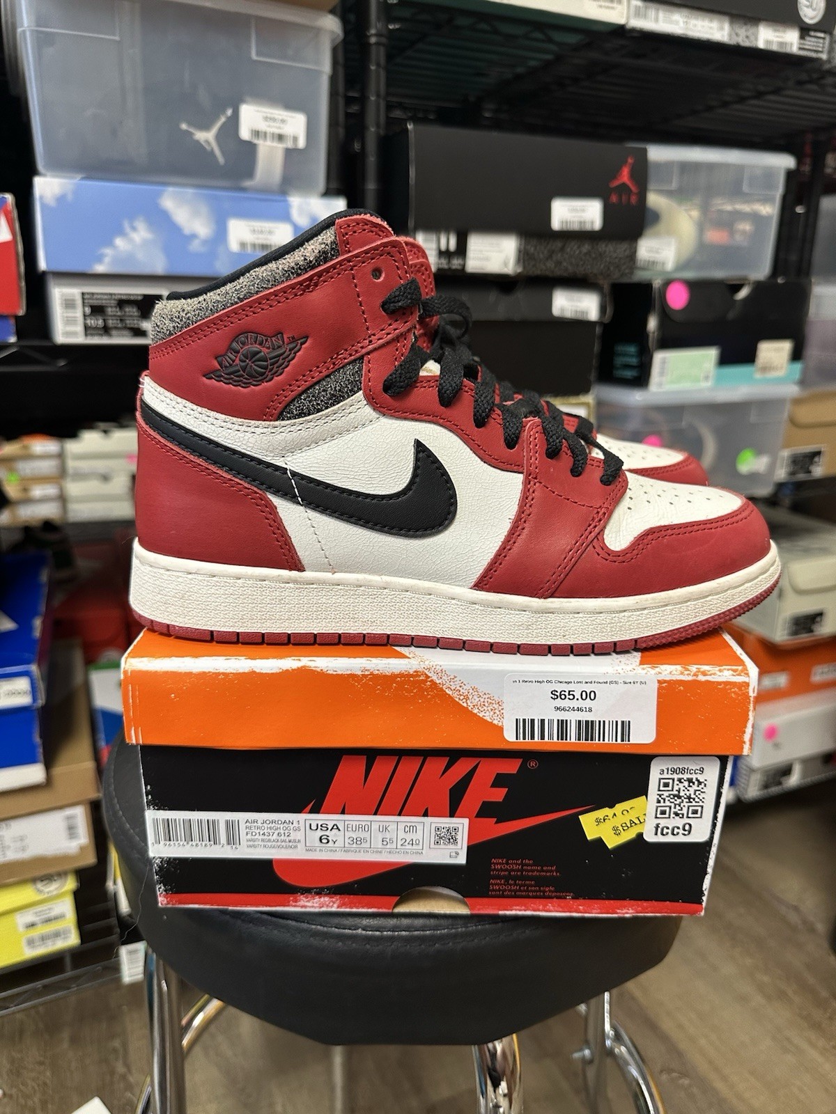 size 6 jordan 1 retro high og chicago reimagined lost & found 2022 size 6 jordan 1 retro high og chicago reimagined lost & found 2022