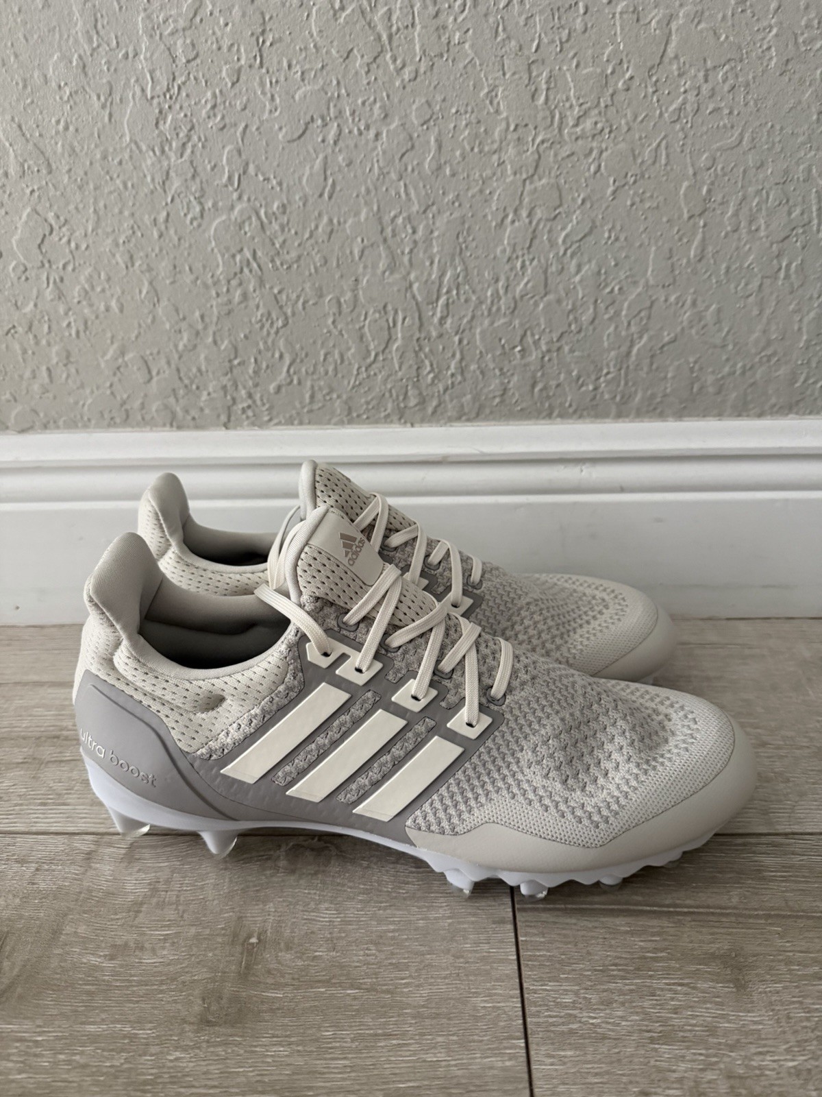 adidas ultraboost footballs cleats men's size 9.5 talc grey white granite jp7409 adidas ultraboost footballs cleats men's size 9.5 talc grey white granite jp7409