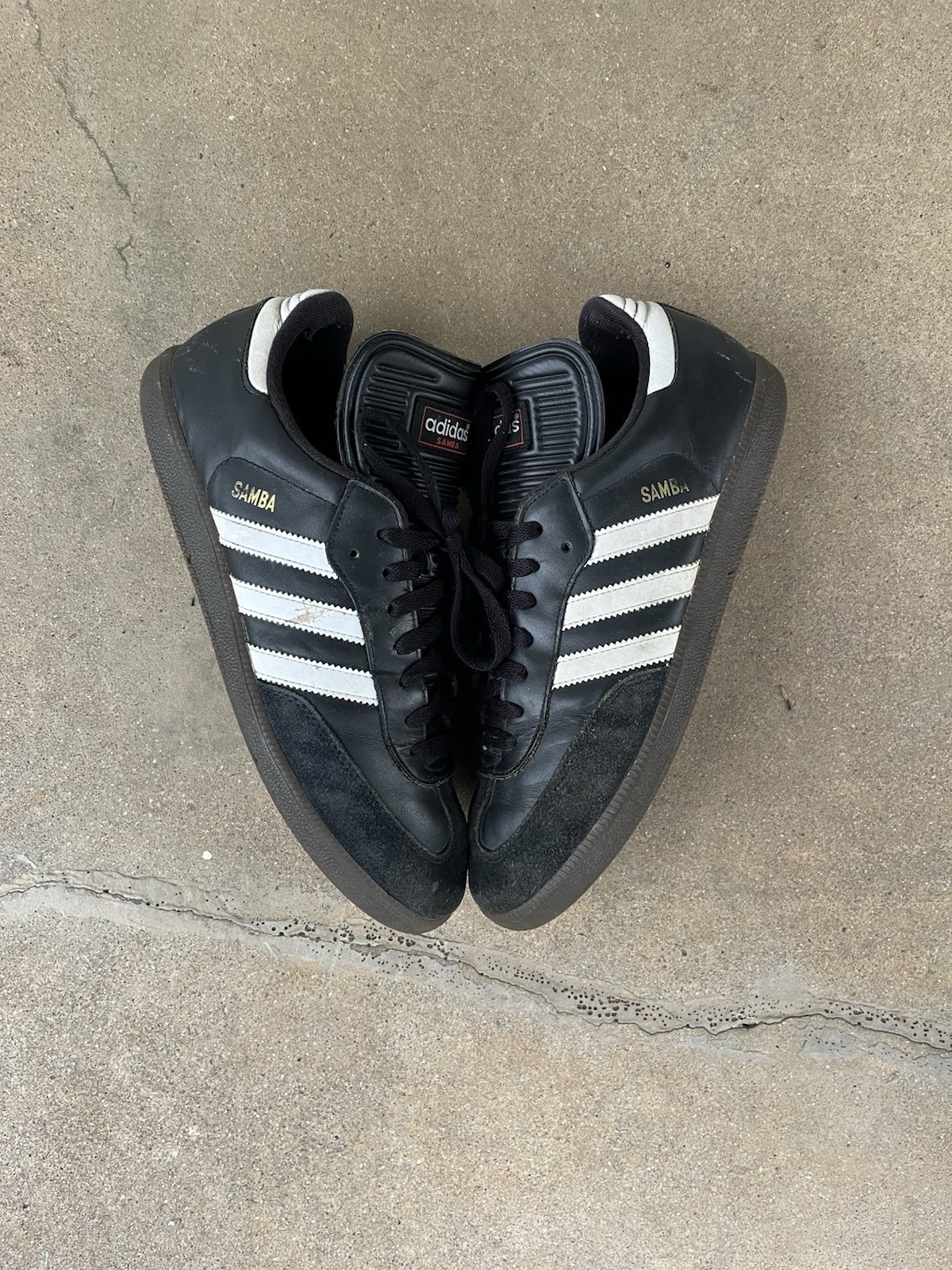 adidas samba mens 10.5 black leather soccer sneakers 034563 classic gum sole adidas samba mens 10.5 black leather soccer sneakers 034563 classic gum sole