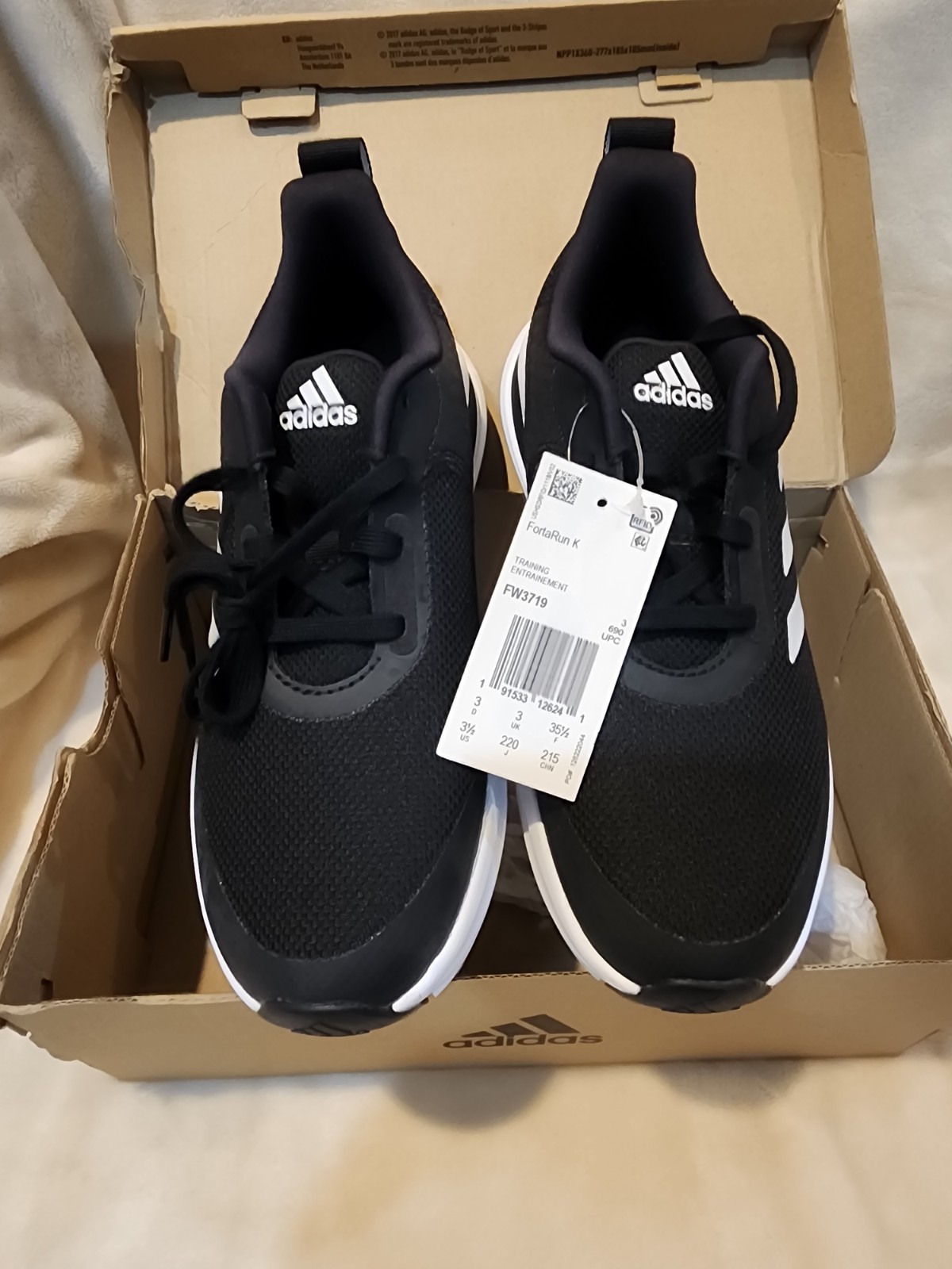 adidas fortarun k mens black/white low top lace up sneakers fw3719 adidas fortarun k mens black/white low top lace up sneakers fw3719
