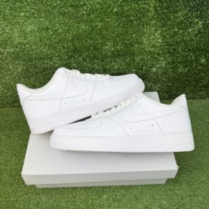 size 11 nike air force 1 '07 low triple white