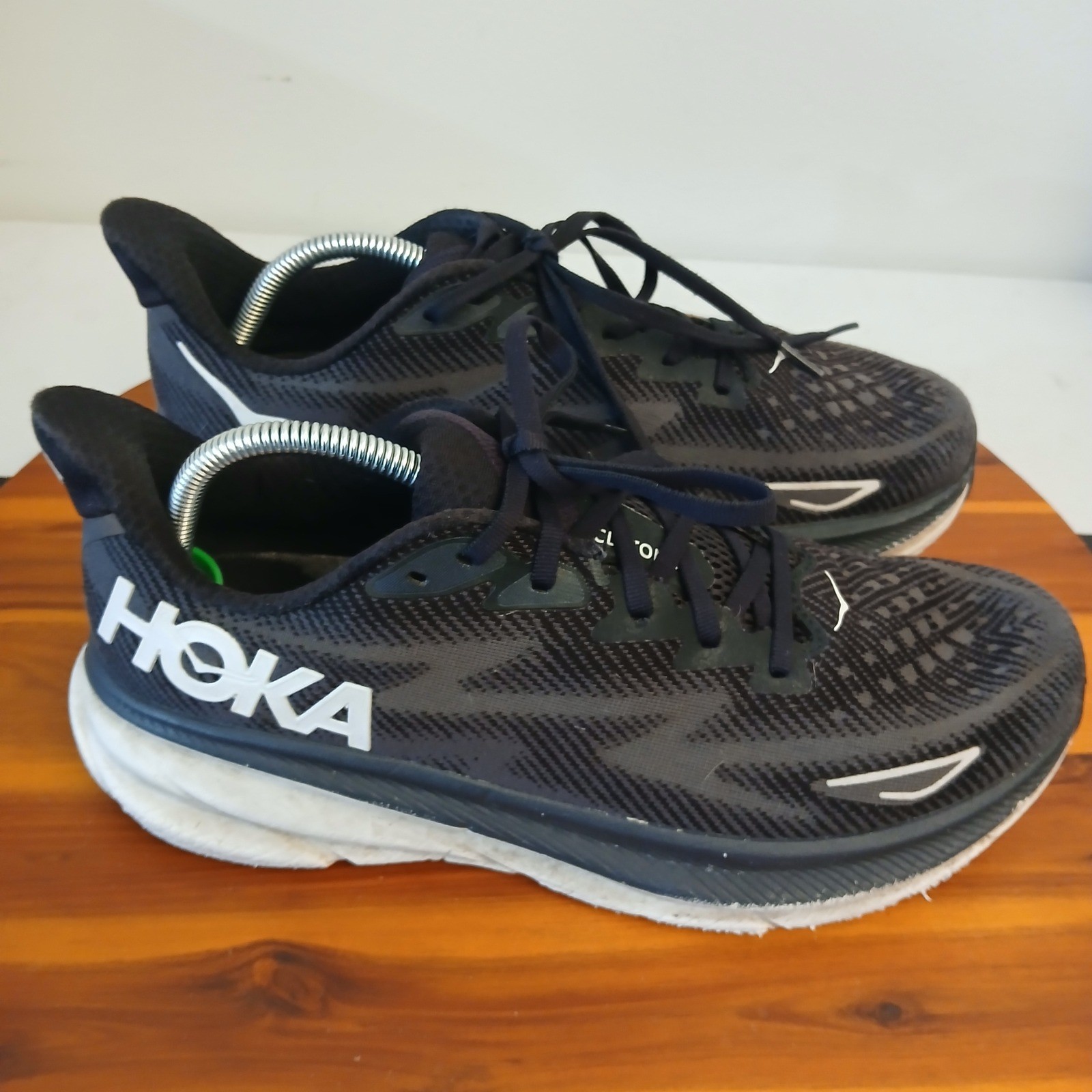 hoka clifton 9 mens 11 d black running shoes sneakers 1127895 bwht hoka clifton 9 mens 11 d black running shoes sneakers 1127895 bwht