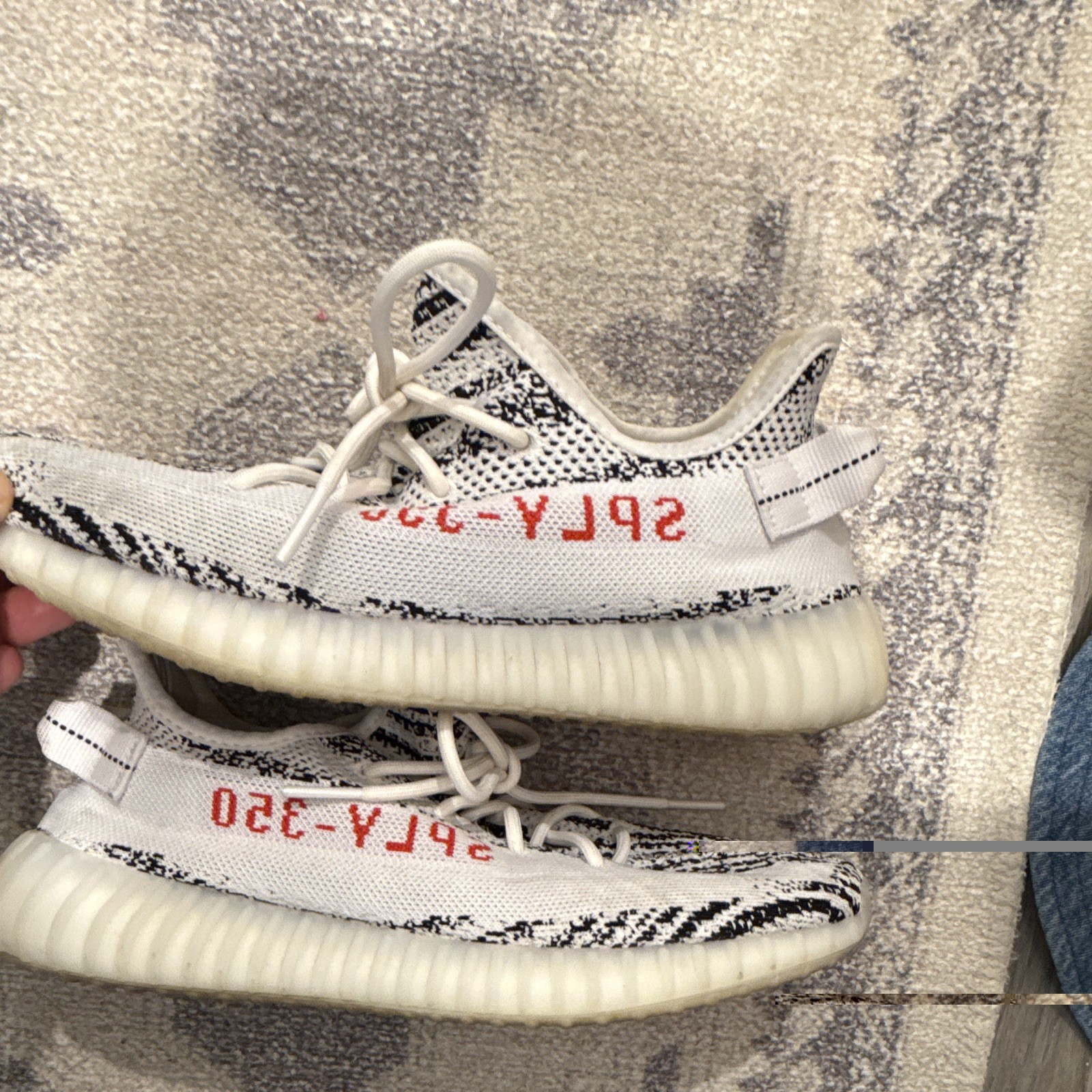 adidas yeezy boost 350 v2 zebra men’s low top lace up sneakers cp9654 adidas yeezy boost 350 v2 zebra men’s low top lace up sneakers cp9654
