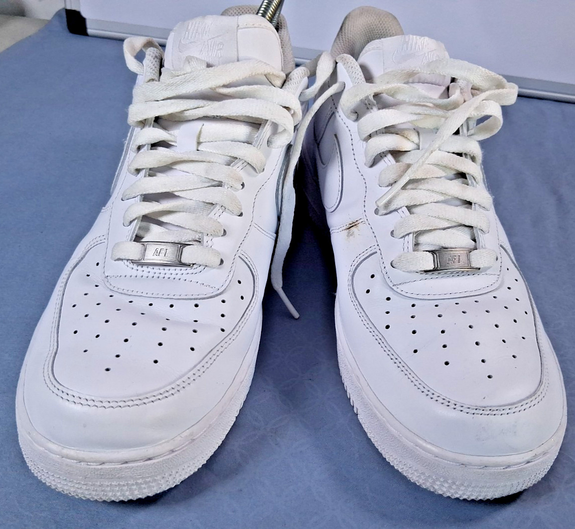 nike air force 1 07 triple white low mens size 10.5 shoes sneakers cw2288 111 af nike air force 1 07 triple white low mens size 10.5 shoes sneakers cw2288 111 af