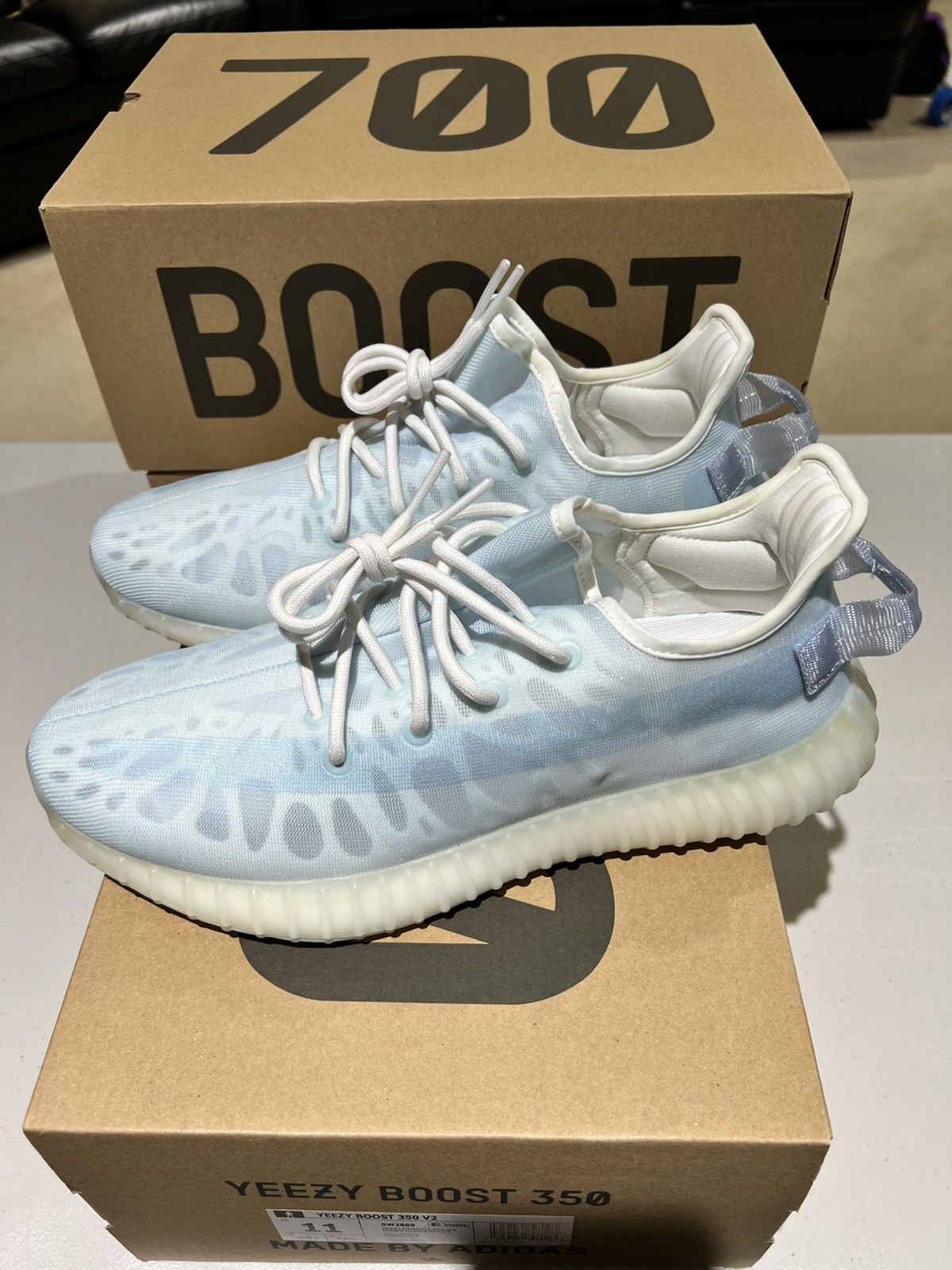 adidas yeezy boost 350 v2 mono ice blue/white sneakers gw2869 size us 11/uk 10.5 adidas yeezy boost 350 v2 mono ice blue/white sneakers gw2869 size us 11/uk 10.5