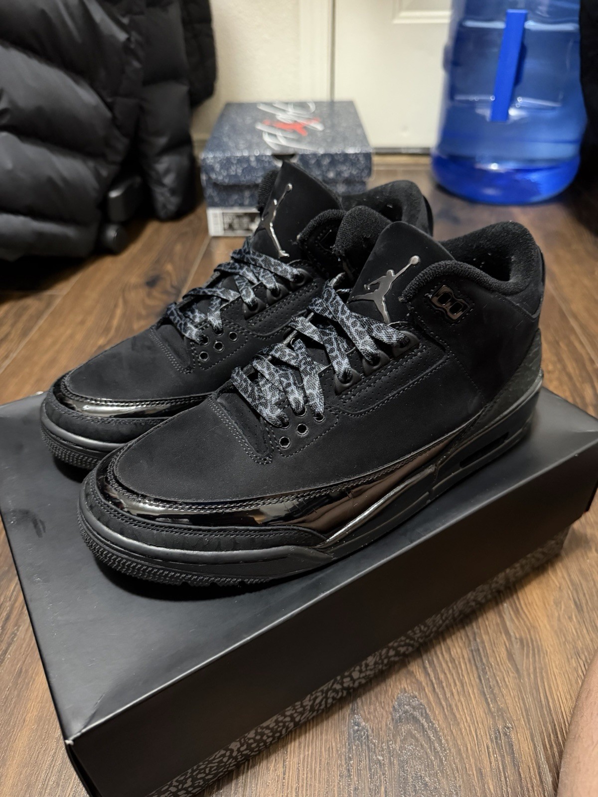 jordan retro 3 black cat size 8.5 w/ original box. lightly worn. best ebay deal? jordan retro 3 black cat size 8.5 w/ original box. lightly worn. best ebay deal?