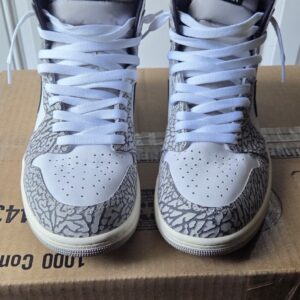 nike air jordan 1 retro high og white cement grey/black/white leather dz5485 052