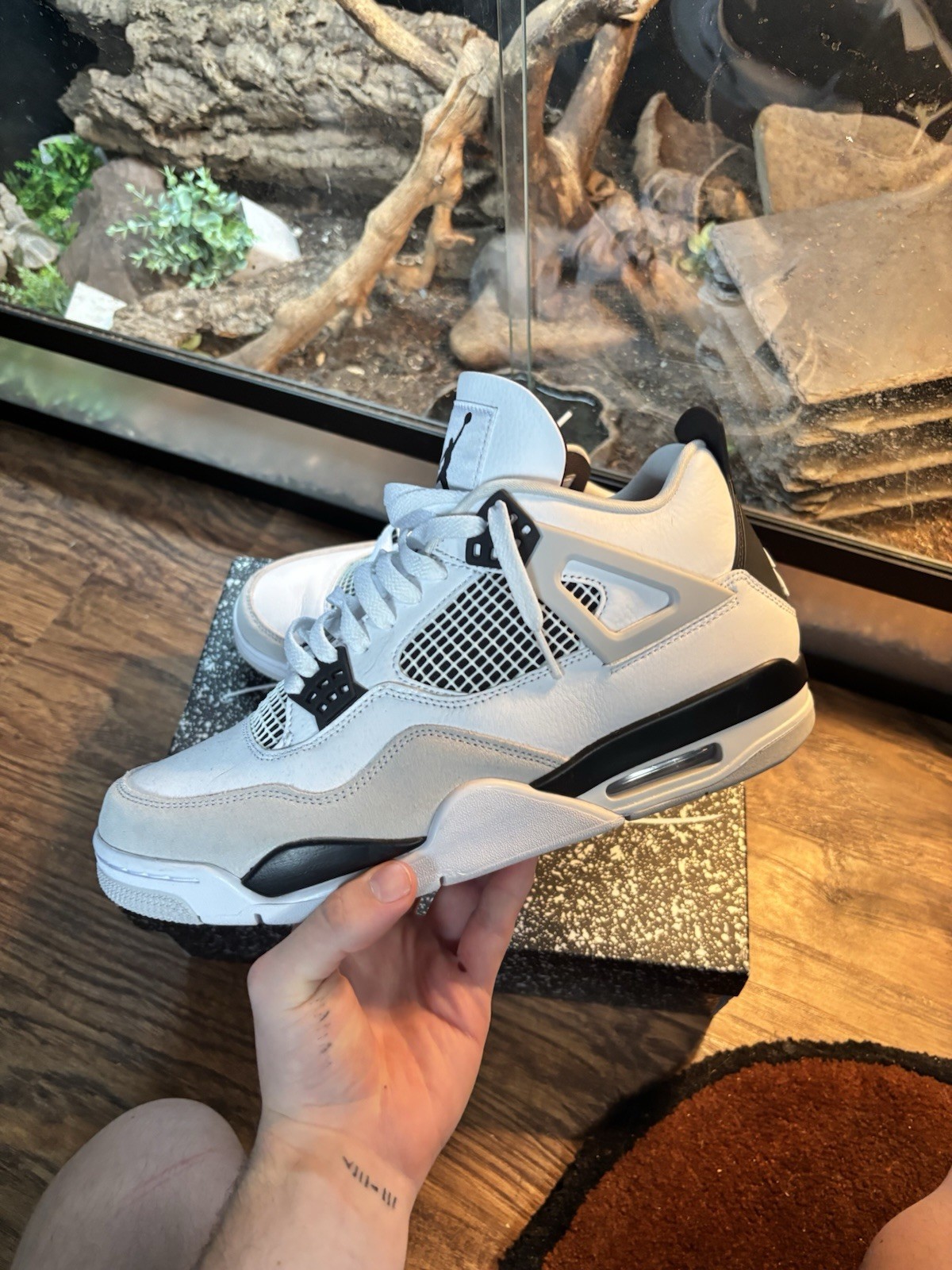 jordan air jordan 4 retro military black white/black/neutral grey dh6927 111 jordan air jordan 4 retro military black white/black/neutral grey dh6927 111