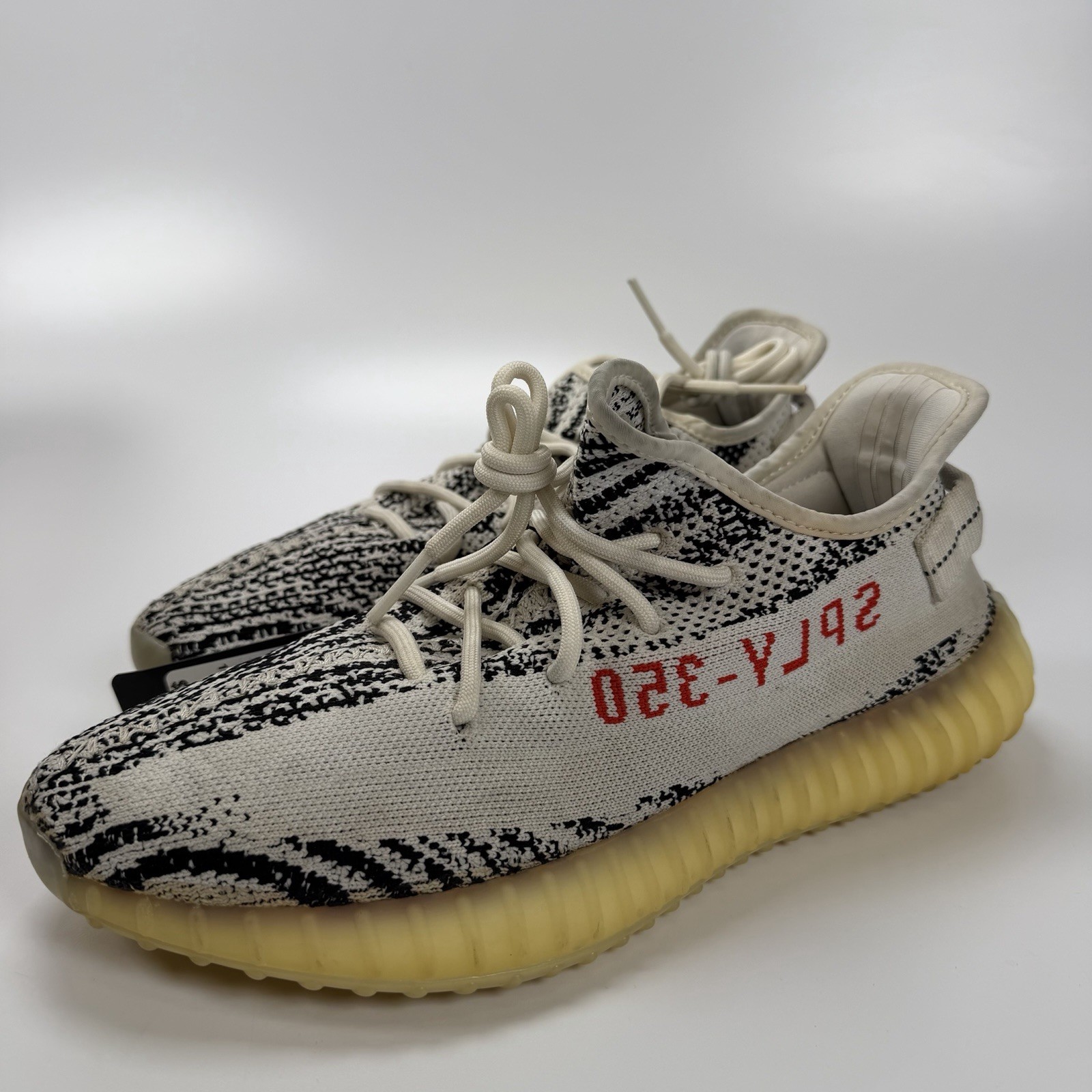 size 10.5 adidas yeezy boost 350 v2 low zebra size 10.5 adidas yeezy boost 350 v2 low zebra
