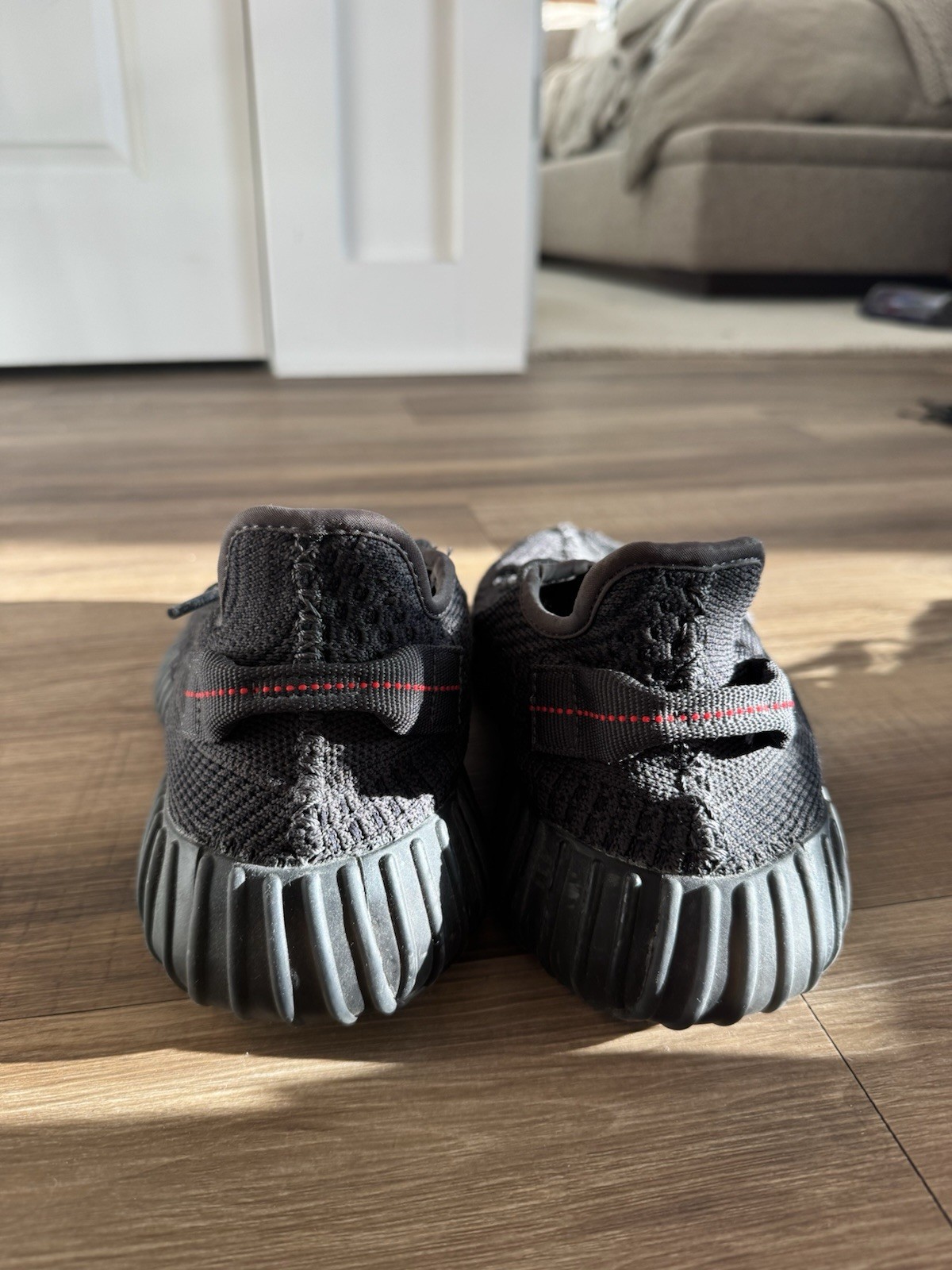 adidas yeezy boost 350 v2 black non reflective fu9006 men’s size 10.5 pre owned adidas yeezy boost 350 v2 black non reflective fu9006 men’s size 10.5 pre owned