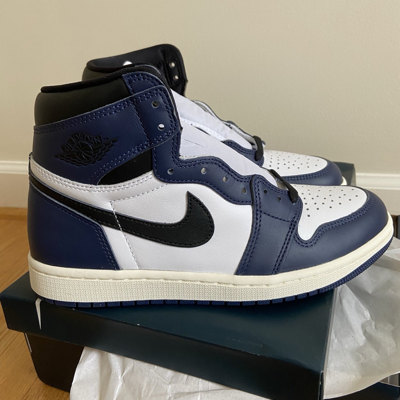 new nike air jordan 1 retro high og shoes men’s 7 midnight navy black athletic new nike air jordan 1 retro high og shoes men’s 7 midnight navy black athletic