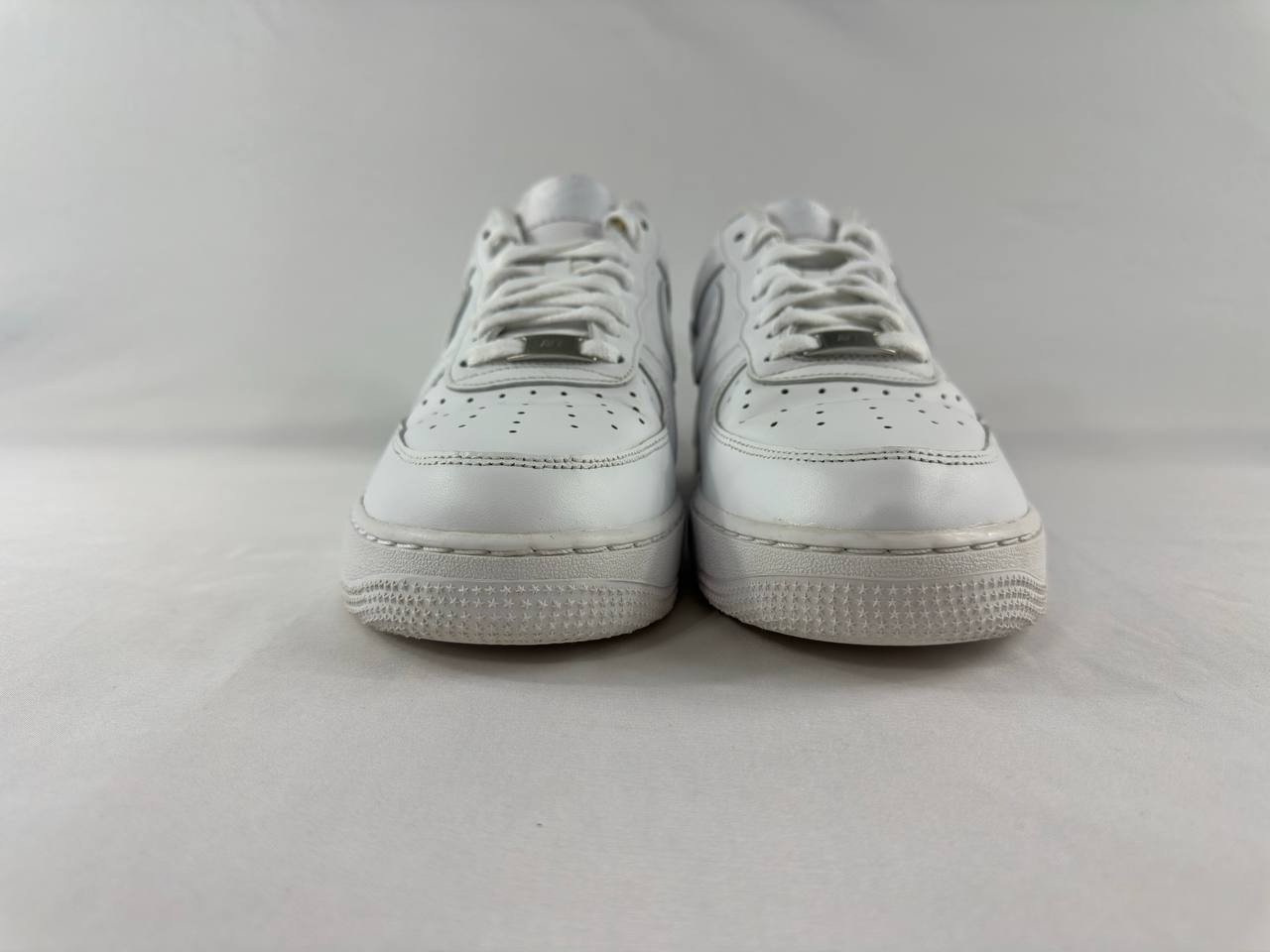 nike air force 1 low '07 triple white retro classic cw2288 111 mens size 11 nike air force 1 low '07 triple white retro classic cw2288 111 mens size 11