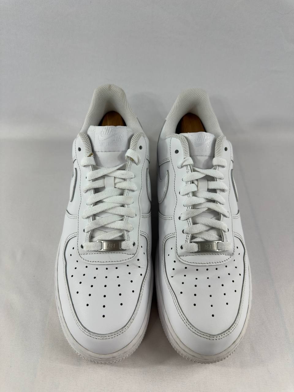 nike air force 1 low '07 triple white retro classic cw2288 111 mens size 11 nike air force 1 low '07 triple white retro classic cw2288 111 mens size 11