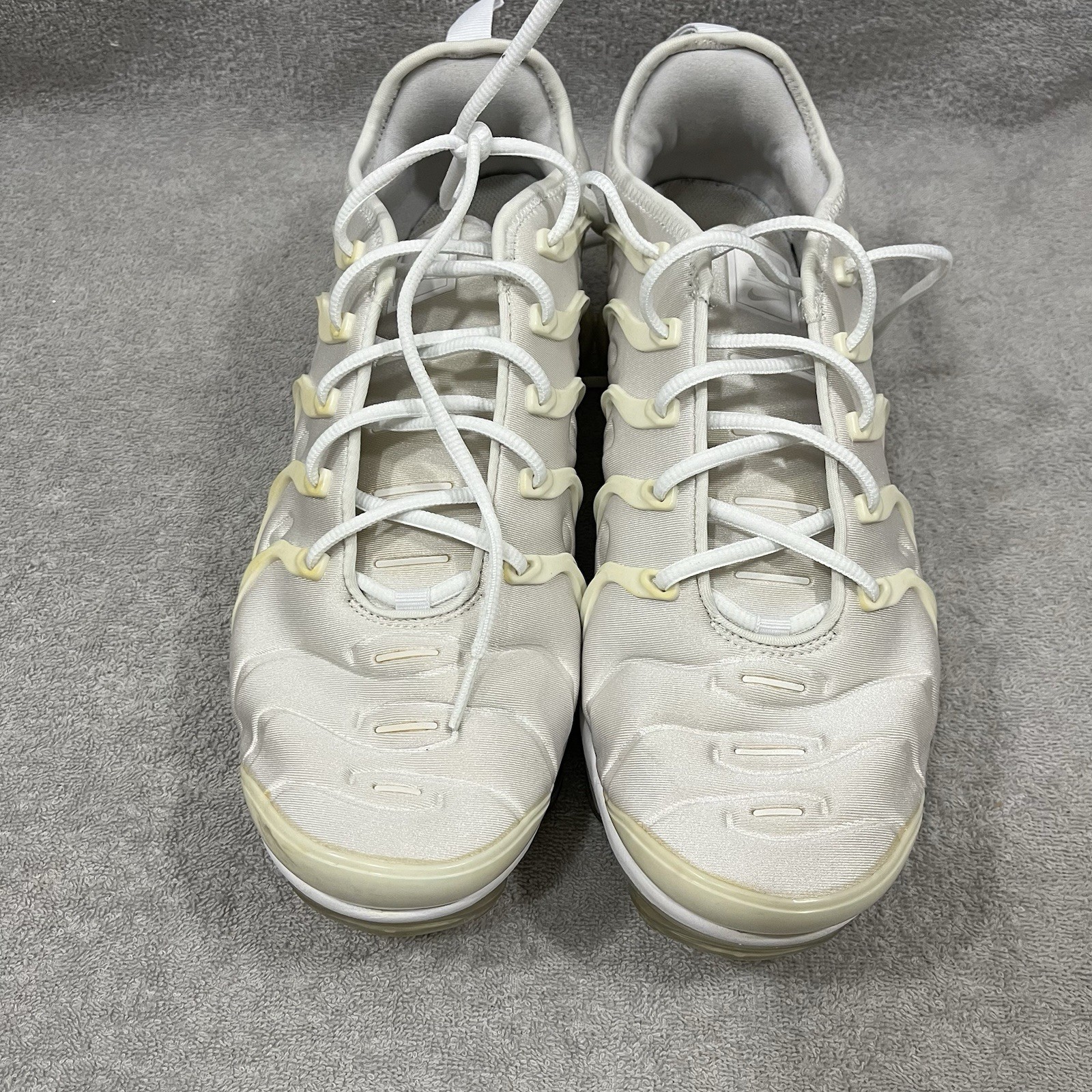 nike air vapormax plus men's size 11.5 white pure platinum shoes 924453 100 nike air vapormax plus men's size 11.5 white pure platinum shoes 924453 100
