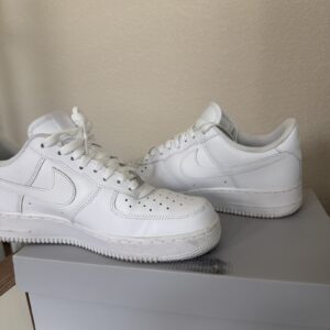 size 9 nike air force 1 low '07 white