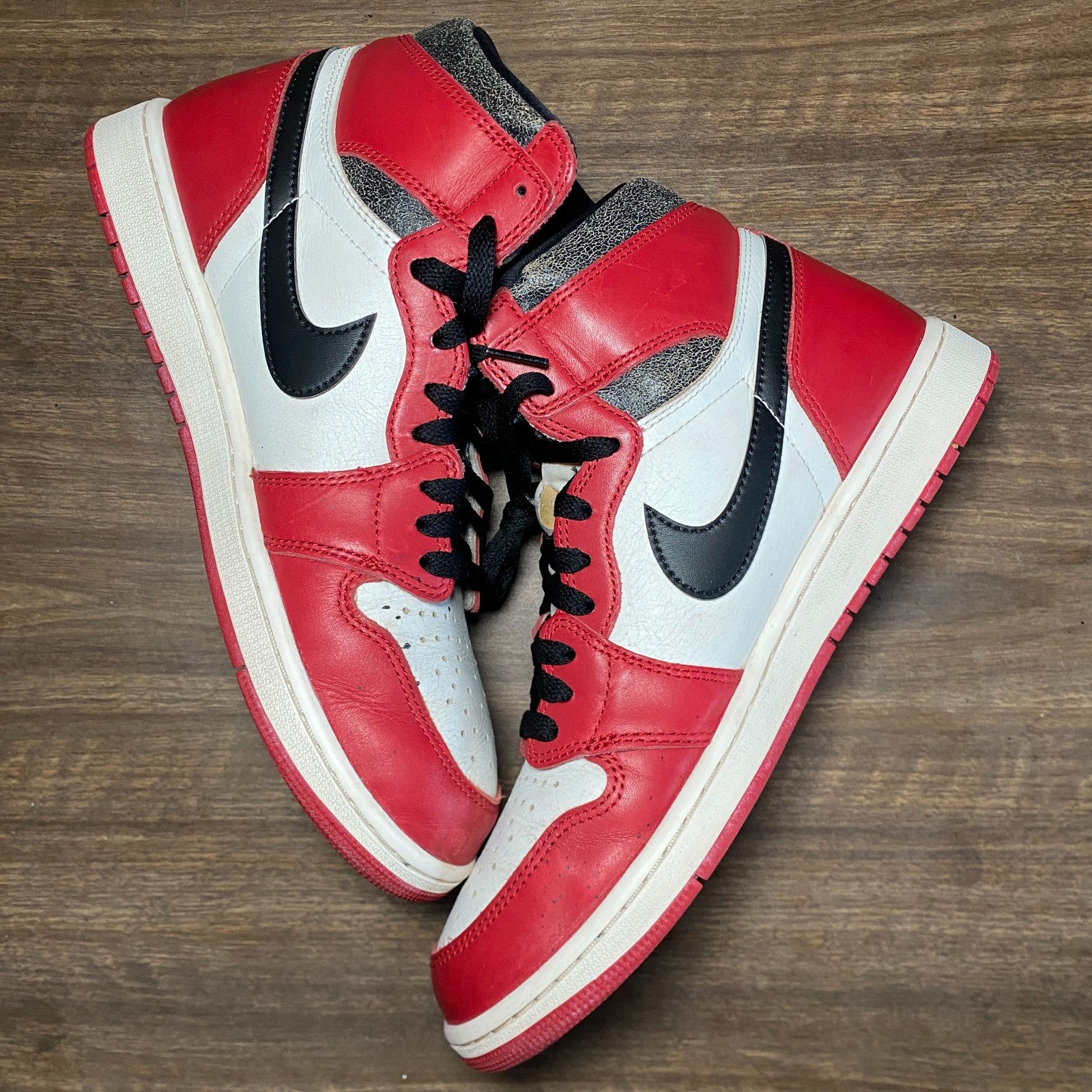 men's nike air jordan 1 retro high og chicago lost & found sneakers (dz5485 162) men's nike air jordan 1 retro high og chicago lost & found sneakers (dz5485 162)