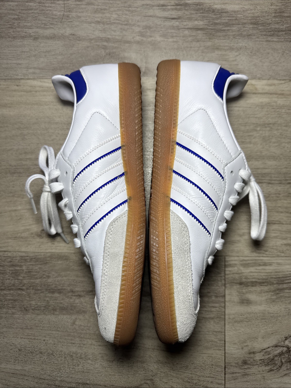 adidas samba white lucid blue gum size men’s 9.5 no box sneaker shoes outdoor adidas samba white lucid blue gum size men’s 9.5 no box sneaker shoes outdoor