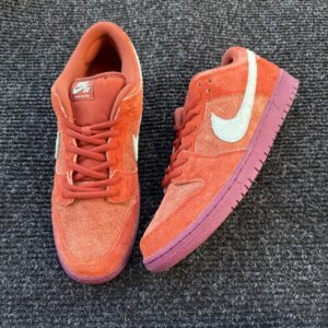 nike sb dunk low mystic red rosewood mens size 14 burgundy orange worn once