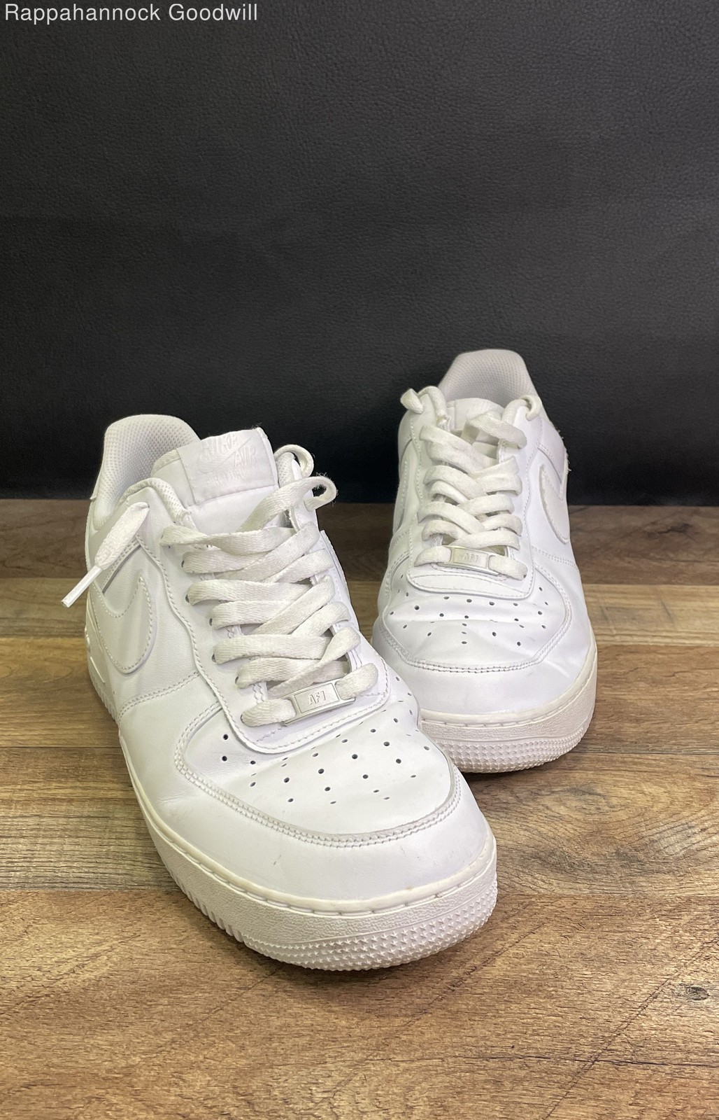 nike air force 1 '07 low triple white men's sneakers size 11 nike air force 1 '07 low triple white men's sneakers size 11