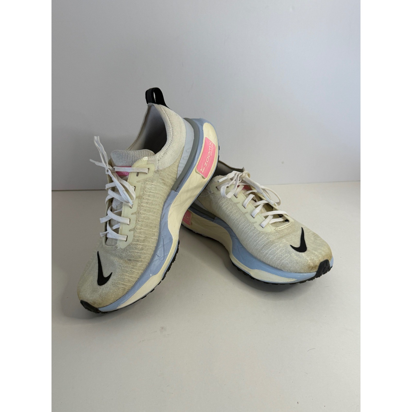 nike zoomx invincible run flyknit 3 sail black pink dr2615 100 mens 8 nike zoomx invincible run flyknit 3 sail black pink dr2615 100 mens 8