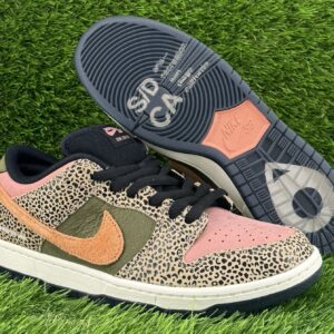 men's size 10.5 arts rec x nike dunk sb low for recreational use ih3211 200