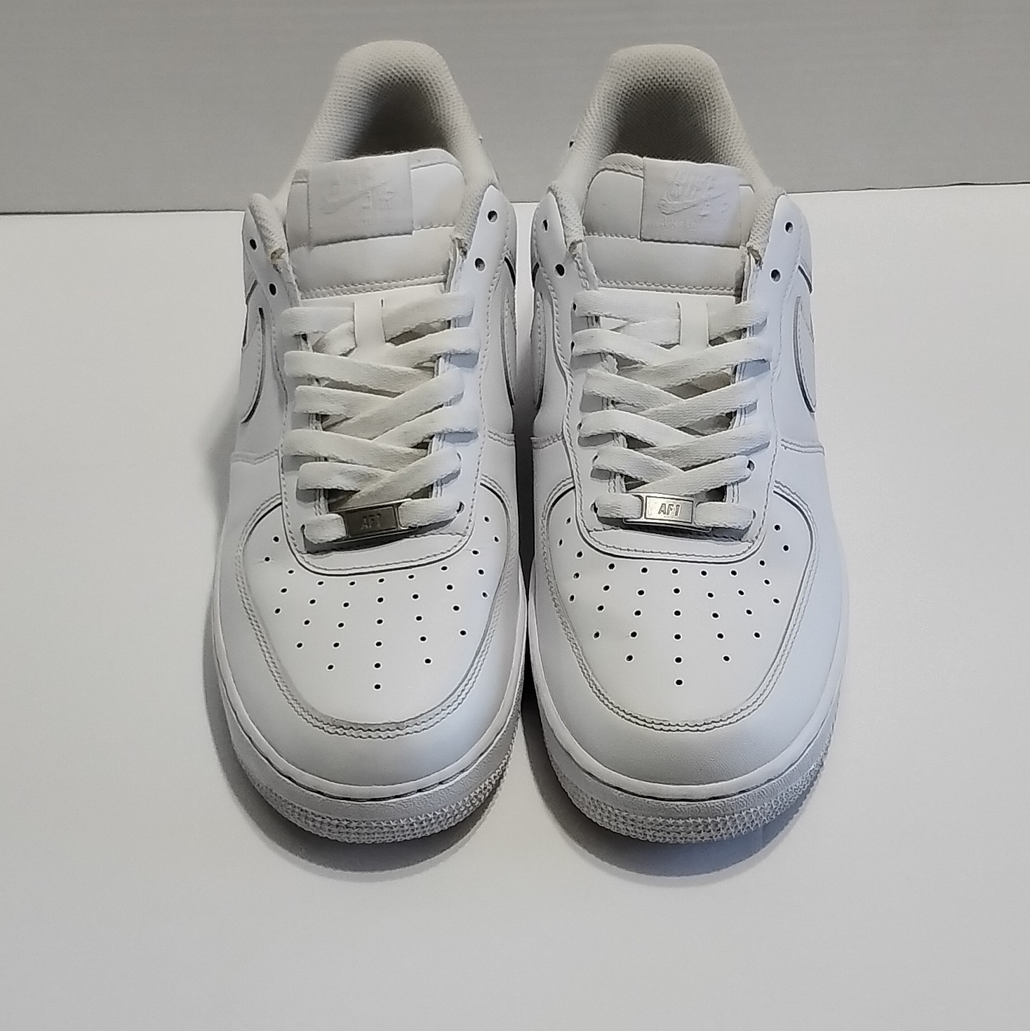 nike air force 1 '07 low triple white 2020 men's athletic sneakers cw2288 111 nike air force 1 '07 low triple white 2020 men's athletic sneakers cw2288 111