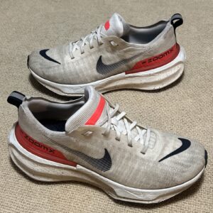 nike zoomx invincible run fk 3 white/obsidian oatmeal size 10.5 free shipp