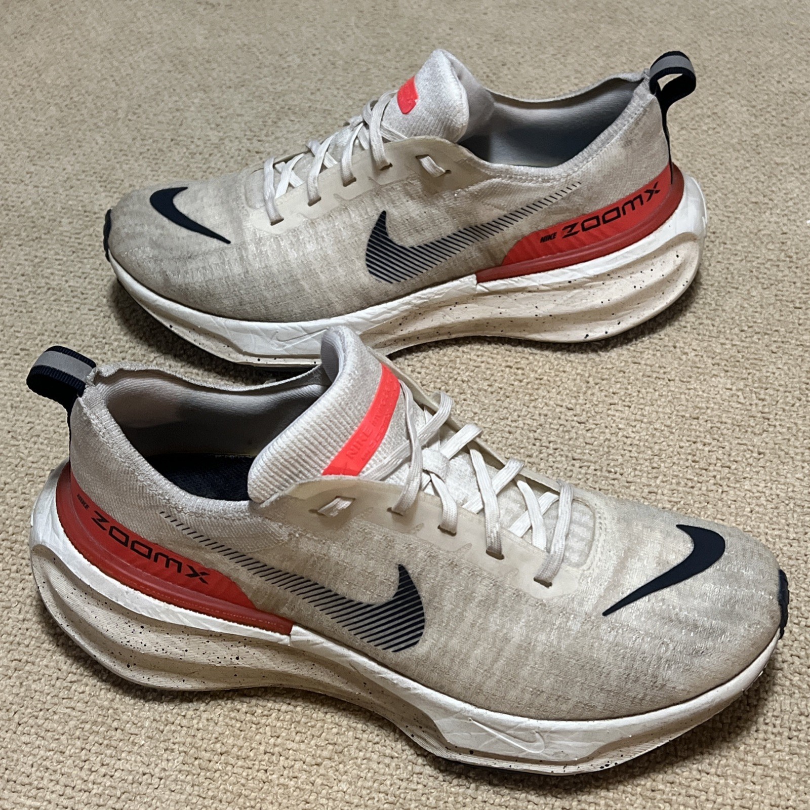 nike zoomx invincible run fk 3 white/obsidian oatmeal size 10.5 free shipp nike zoomx invincible run fk 3 white/obsidian oatmeal size 10.5 free shipp