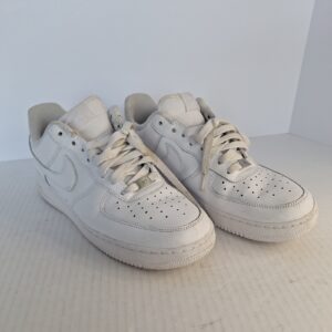used nike air force 1 low white size 9.5