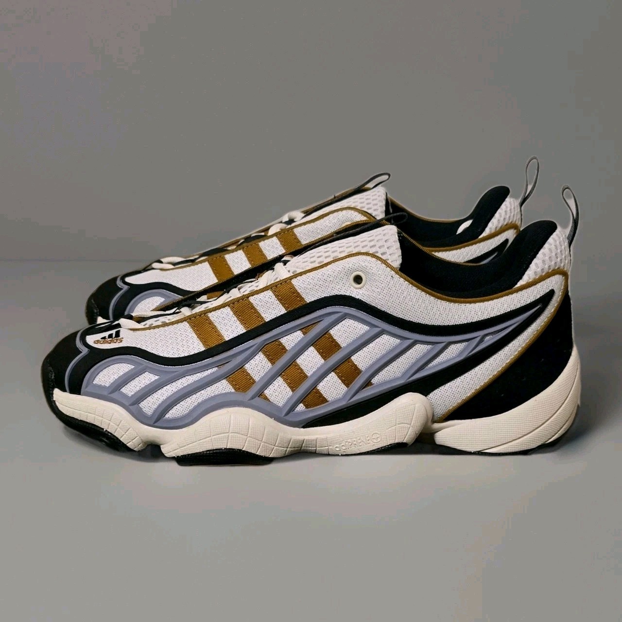 adidas intimidation low white black gold athletic shoes mens 11 new jr8218 adidas intimidation low white black gold athletic shoes mens 11 new jr8218