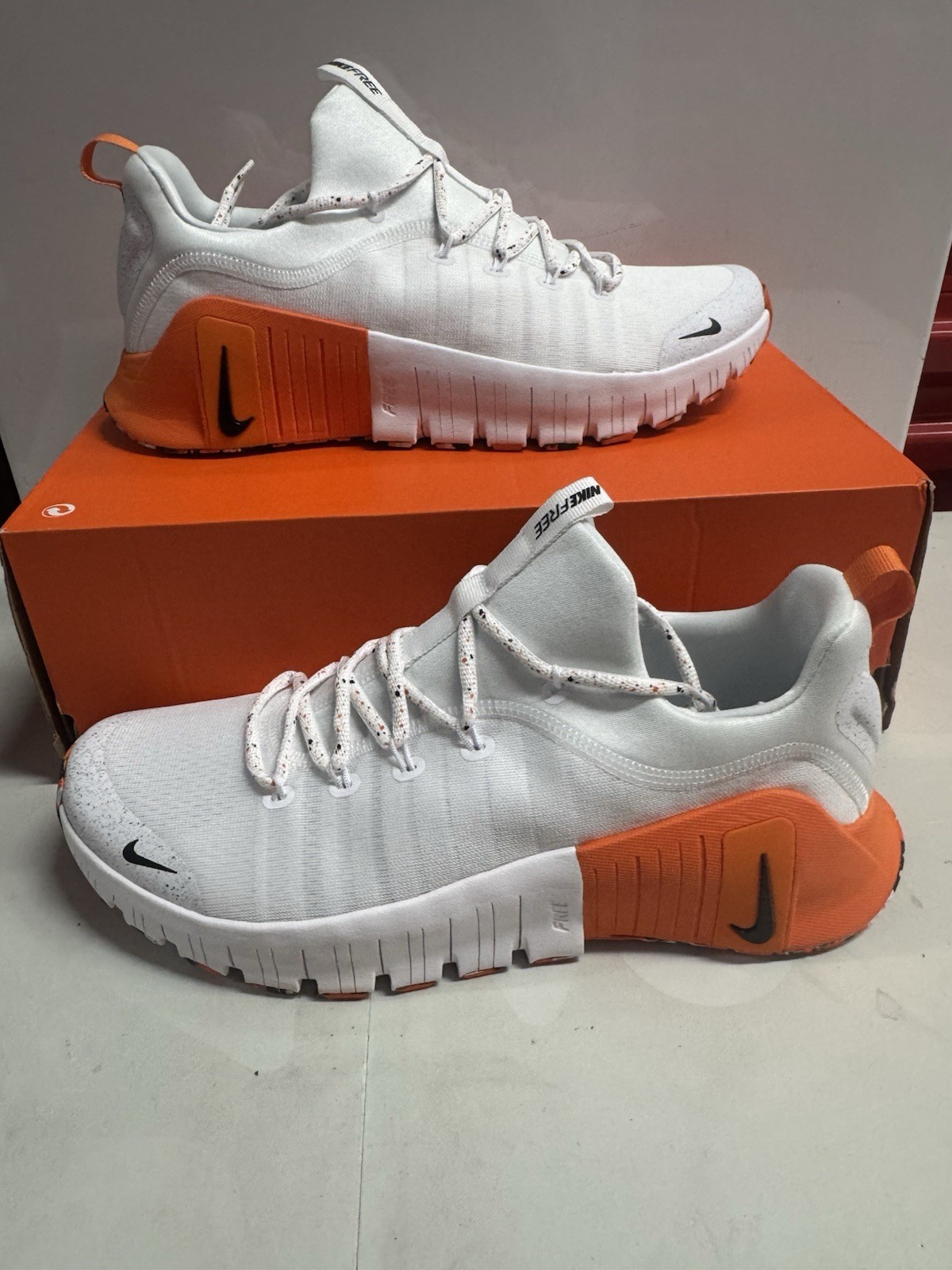 nike free metcon 6 white black safety orange training shoes fj7127 106 mens 13 nike free metcon 6 white black safety orange training shoes fj7127 106 mens 13