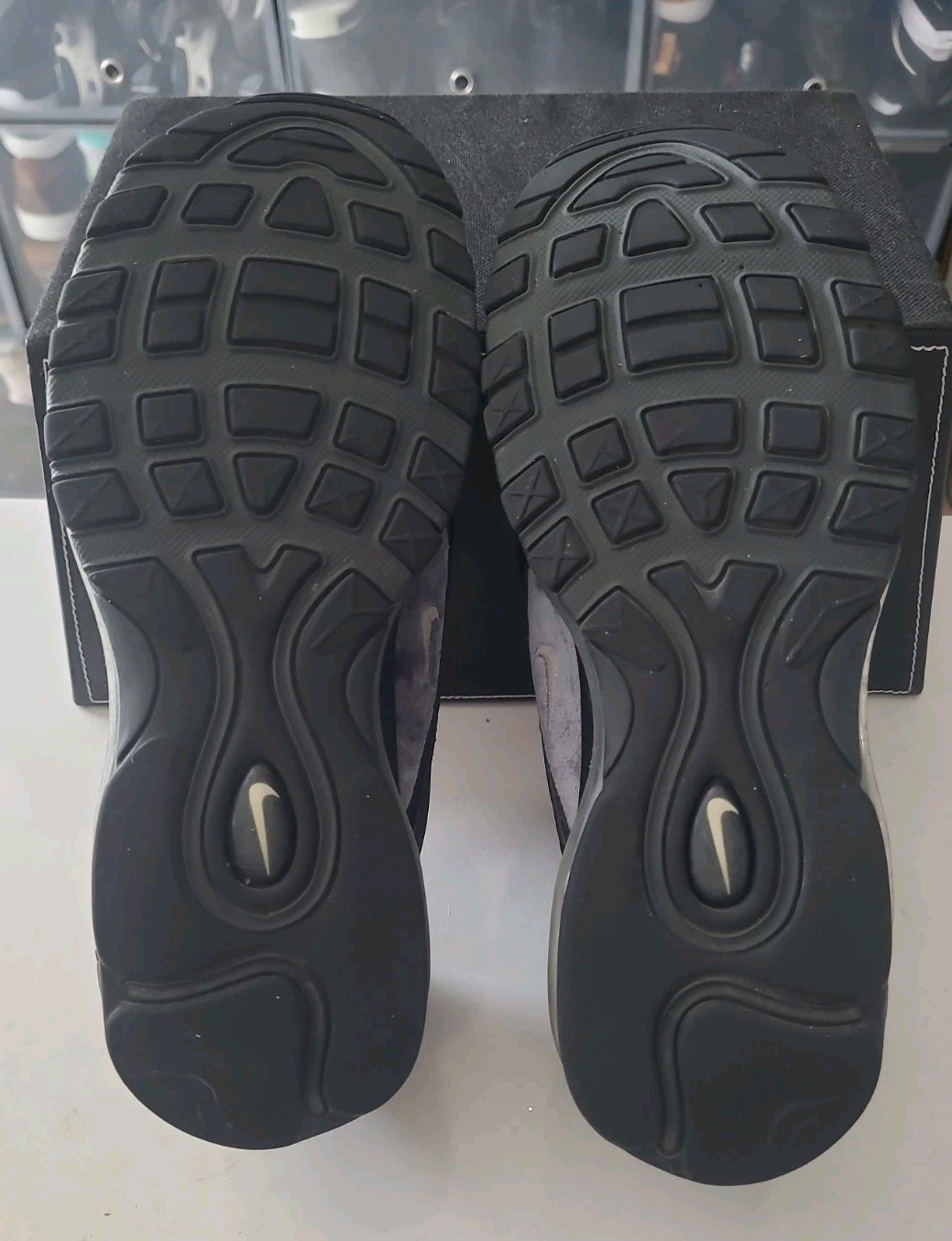 nike air max 97 tripl black anthracite 921826 015 velour velvet mens 7.5 (tv b3) nike air max 97 tripl black anthracite 921826 015 velour velvet mens 7.5 (tv b3)